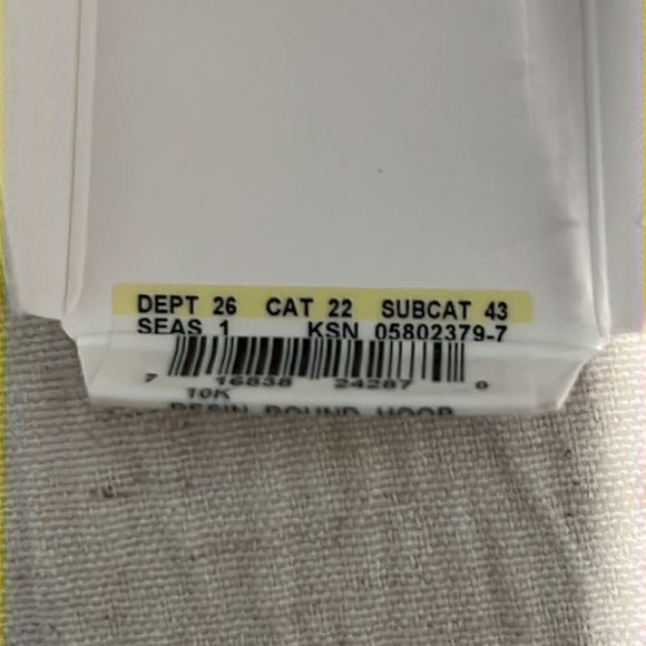 10K Resin Round Hoop Earrings - Picture 4 of 13